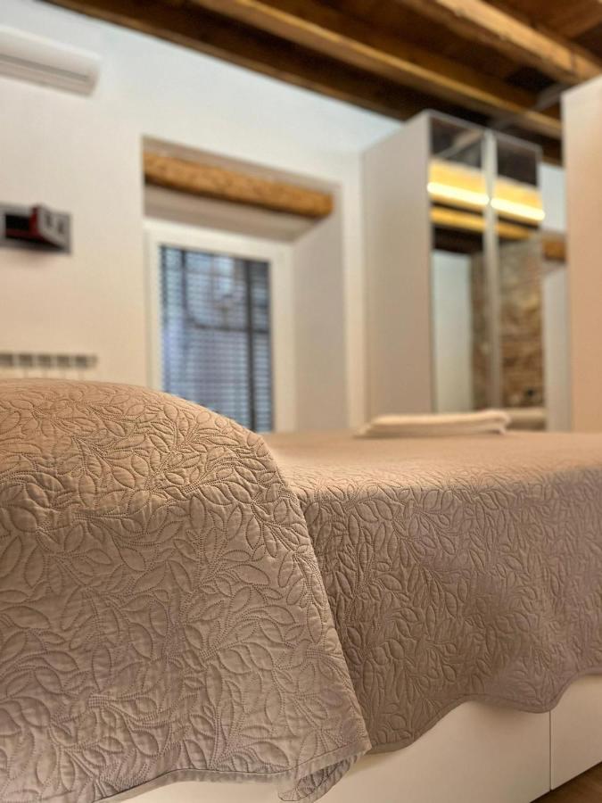 ורונה Teodorico Room & Apartment מראה חיצוני תמונה