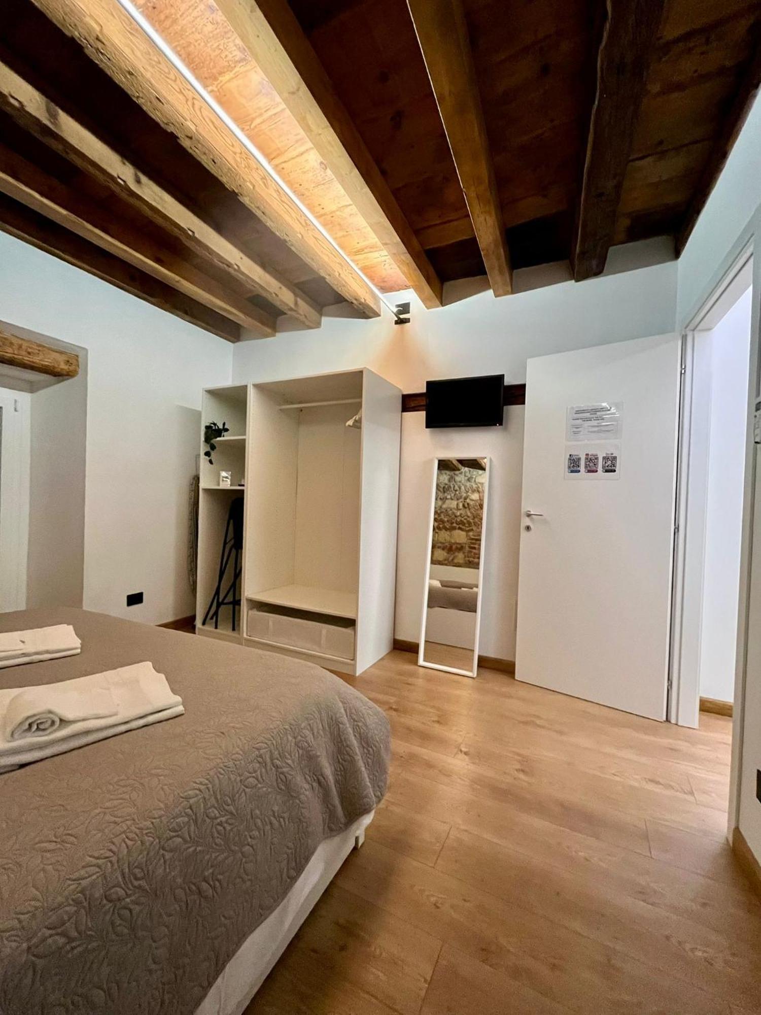 ורונה Teodorico Room & Apartment מראה חיצוני תמונה